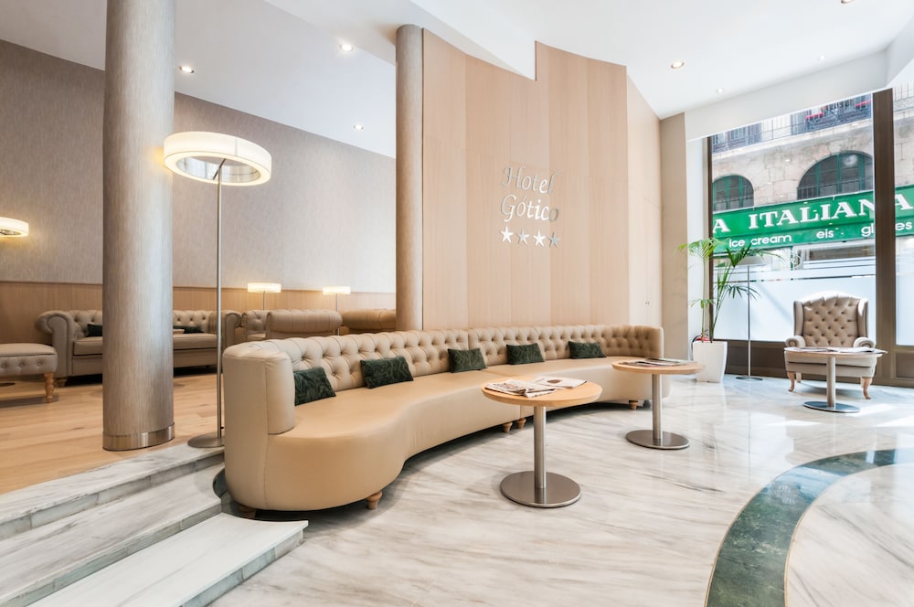 Gotico Hotel 40/77