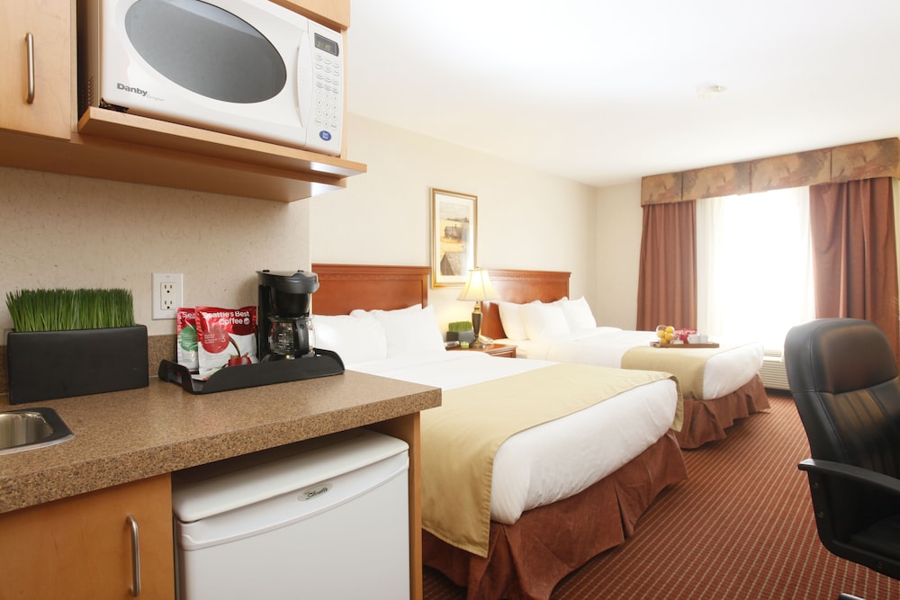 Stonebridge Hotel Dawson Creek 9/48
