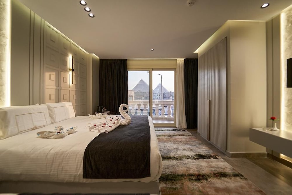 Pyramids Charm Hotel 32/72