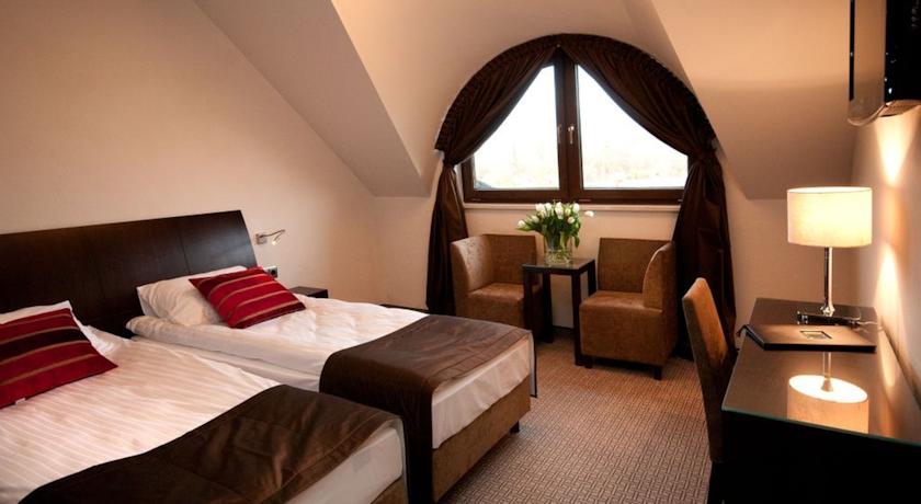 HOTEL REMES SPORT AND SPA 10/32