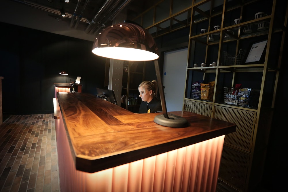 Bullitt Hotel 35/49