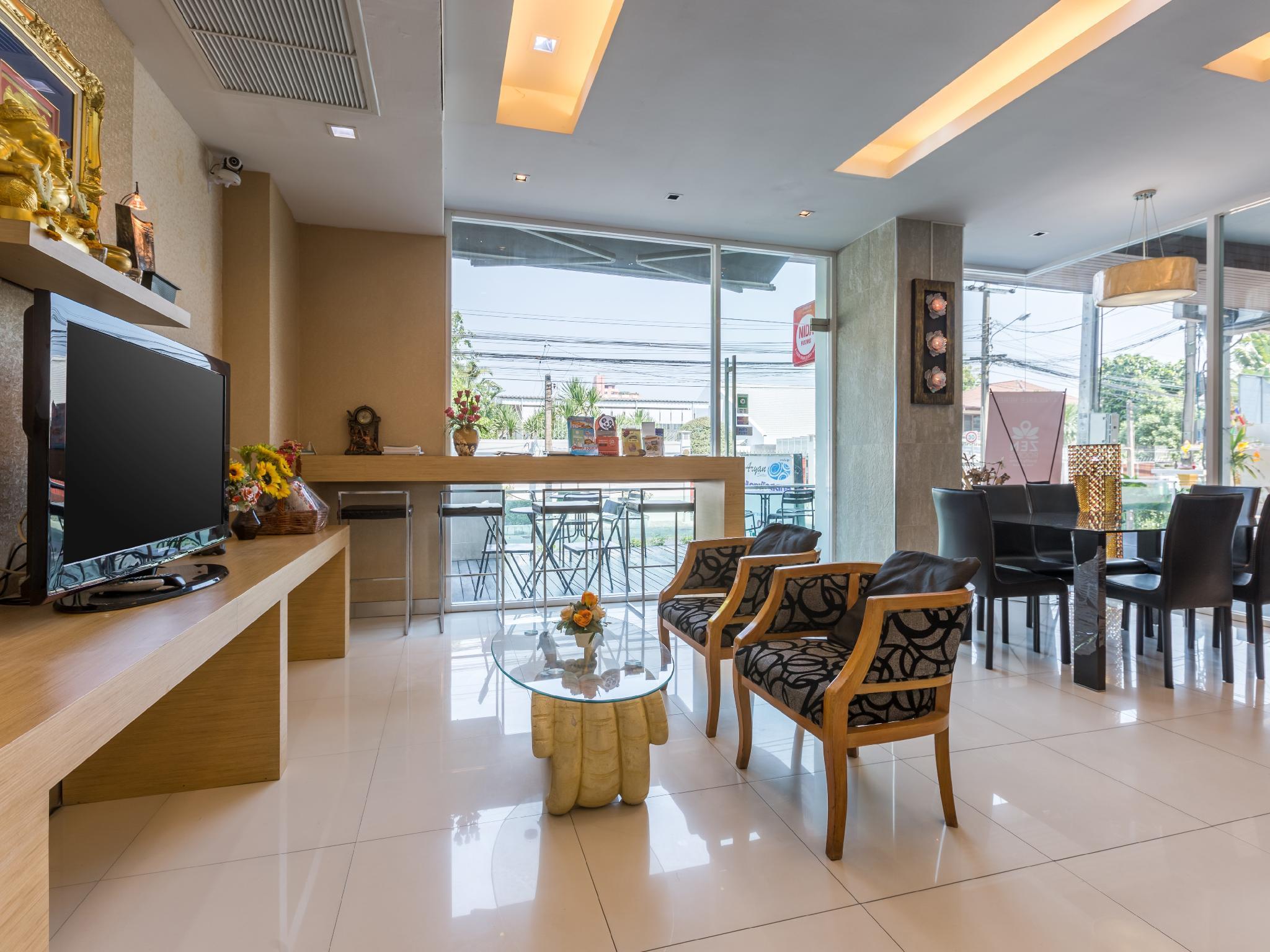 Aryan Suites Hotel 37/53