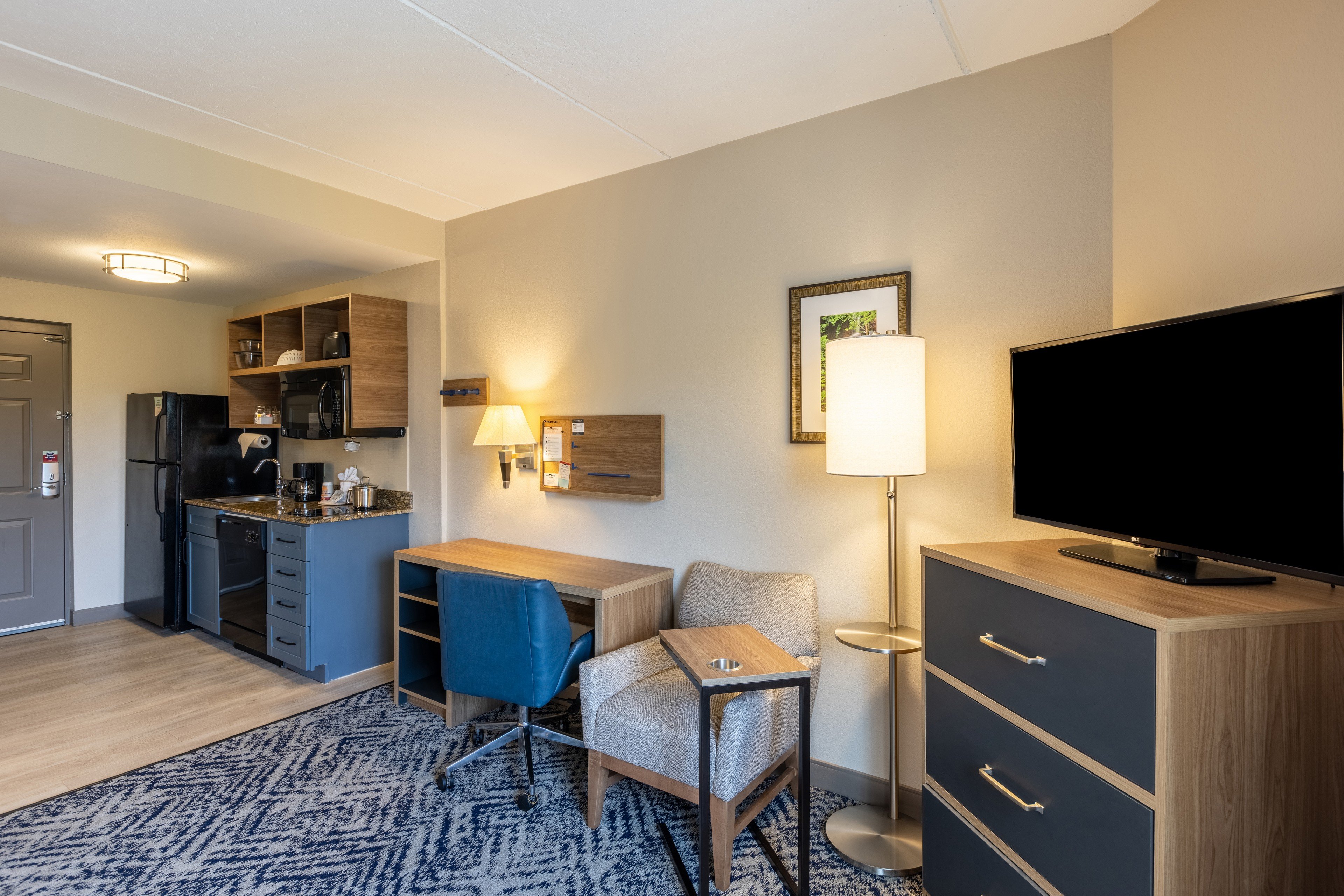CANDLEWOOD SUITES BLUFFTON - HILTON HEAD 43/73