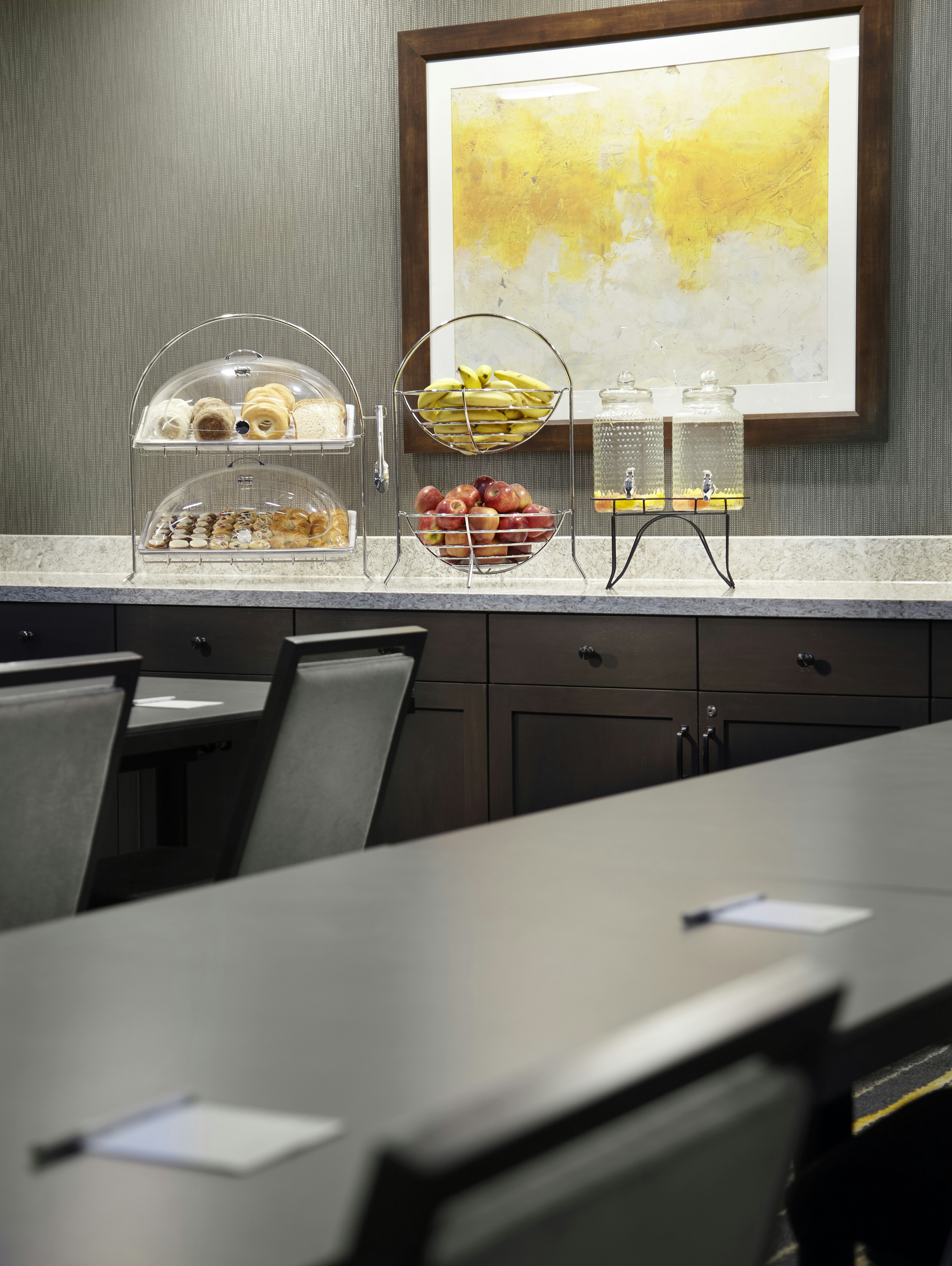 Hampton Inn Suites Pittsburgh Airport South Settlers Ridge 16/60