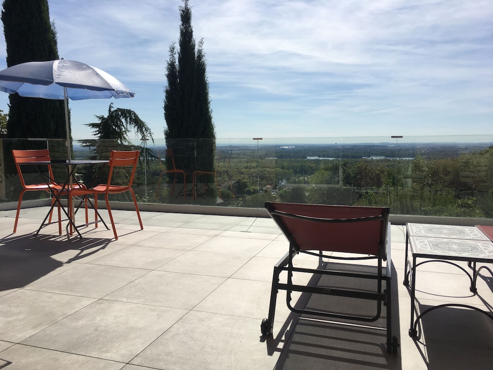La Villa du Rhone 28/50
