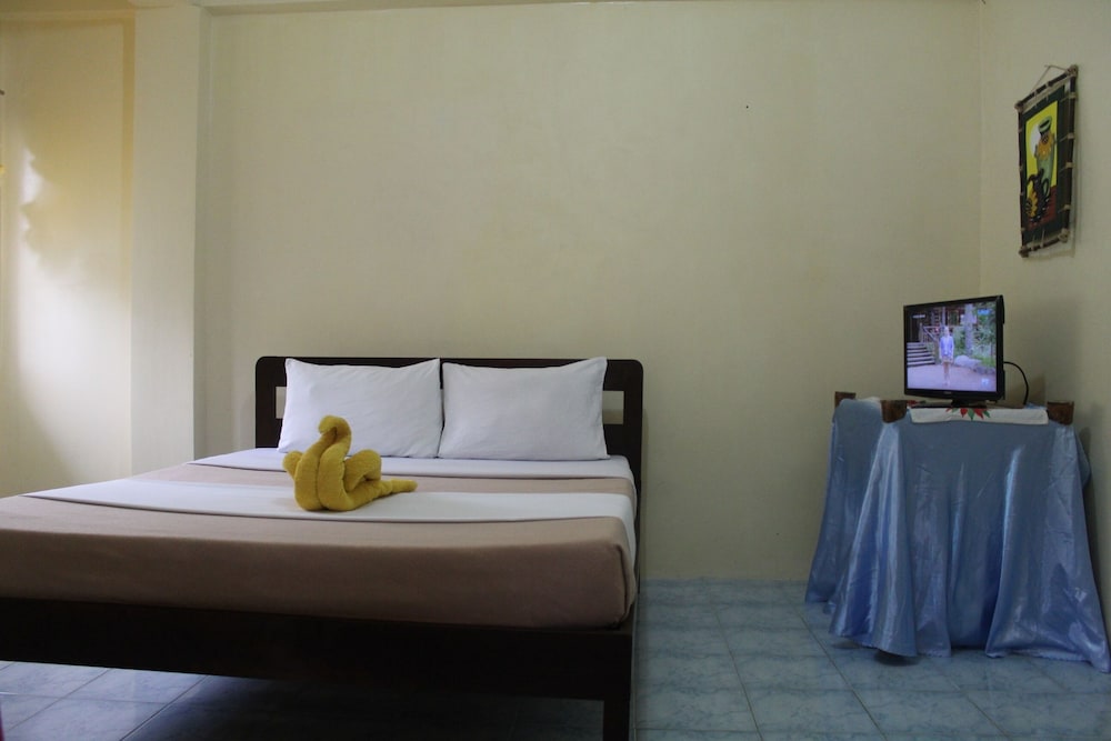 Escurel Inn 6/24