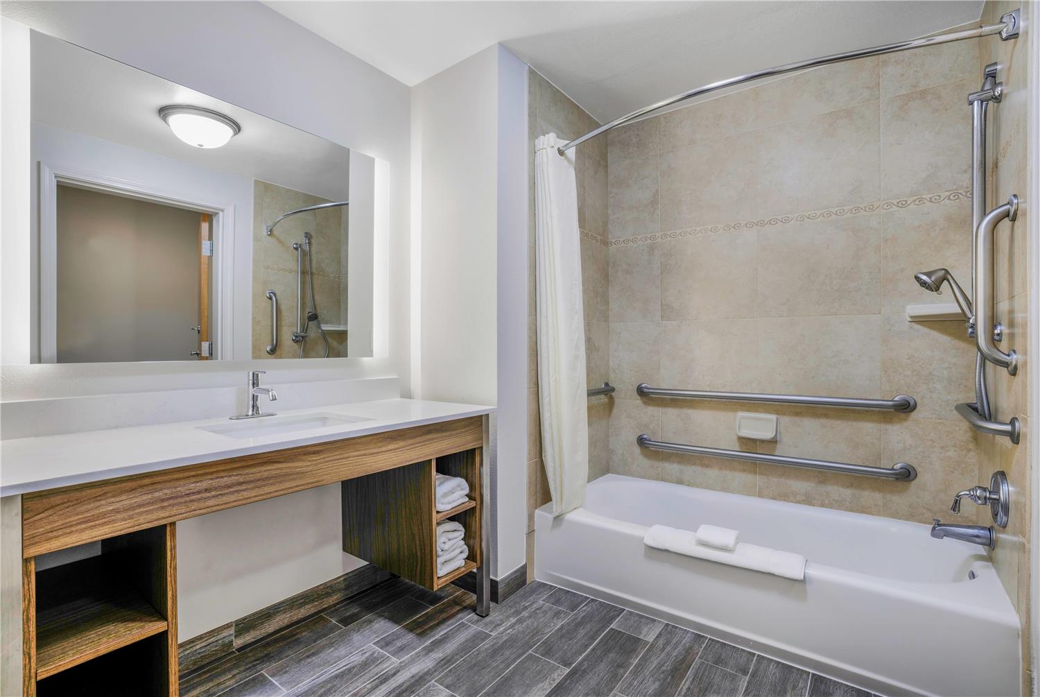 La Quinta Inn & Suites by Wyndham Twin Falls 38/41