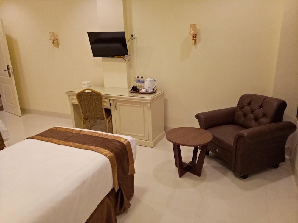 Grand Town Hotel Mandai 14/29