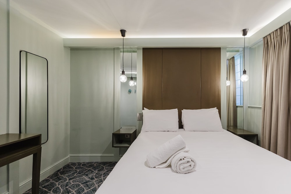 Signature Townhouse Hyde Park 17/62