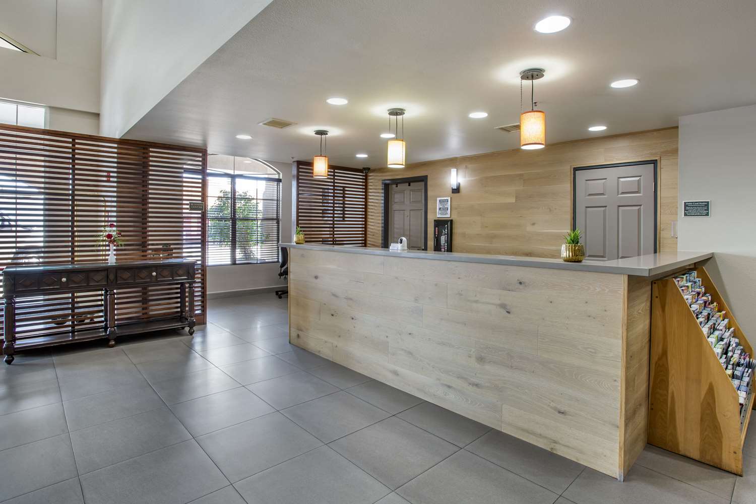 Country Inn & Suites by Radisson, Mesa, AZ 4/22