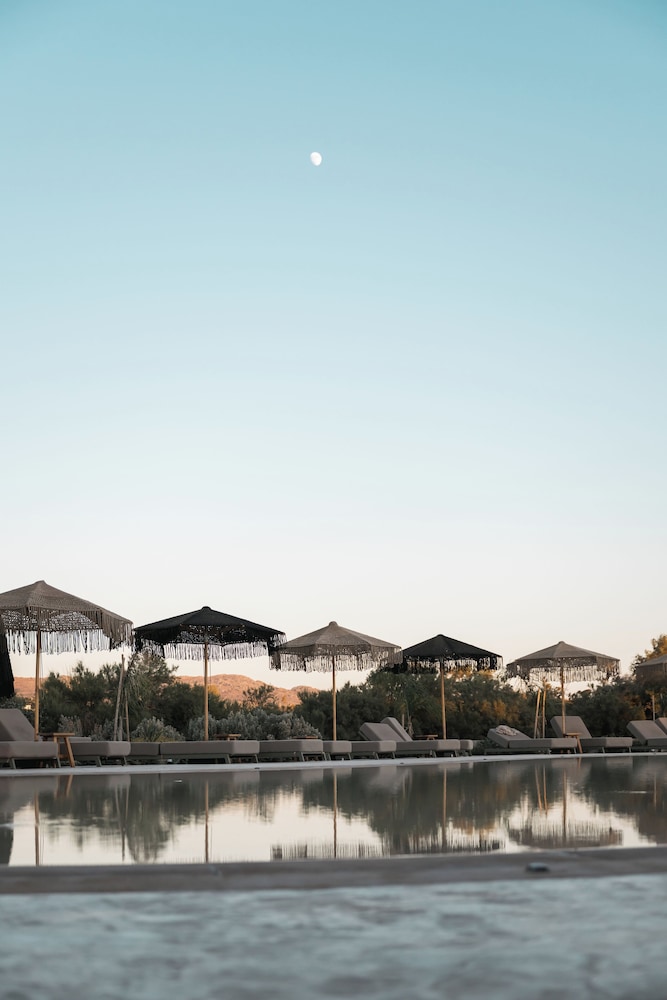 Sundunes Hotel 45/49