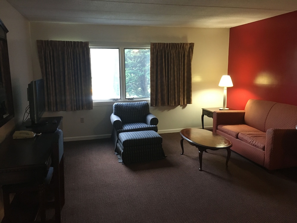 Gold Star Inn Suites 25/40