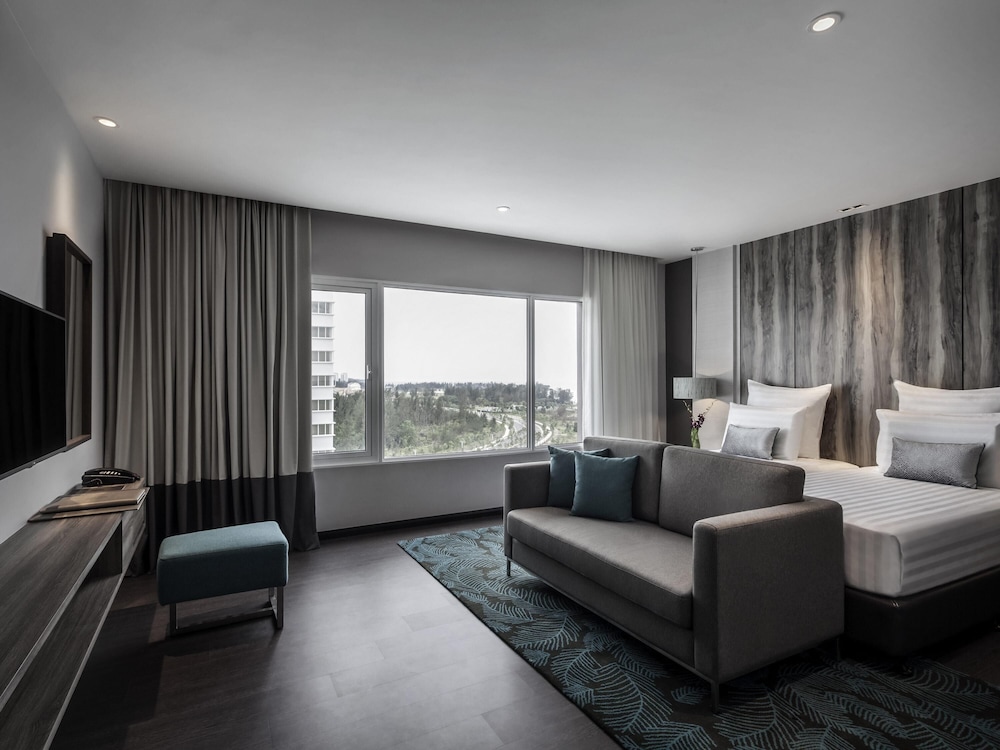 Pullman Miri Waterfront 49/73