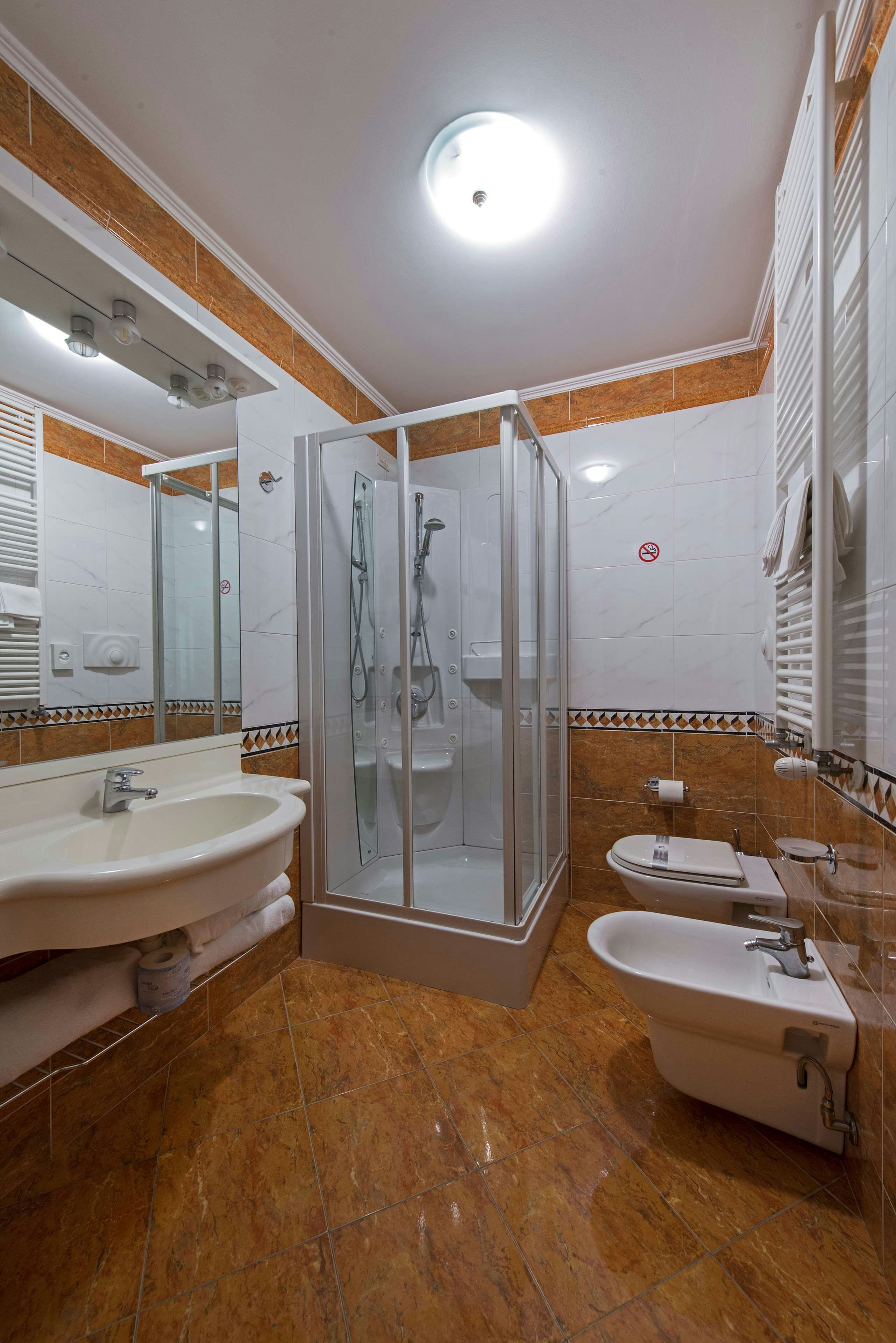Hotel Vivit 50/50