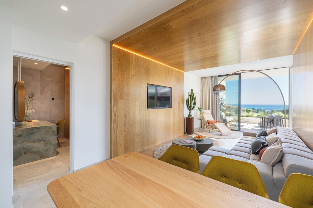 Leiro Residences 26/50