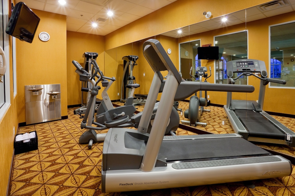 Holiday Inn Express Hotel Suites Clarington Bowmanville 43/70