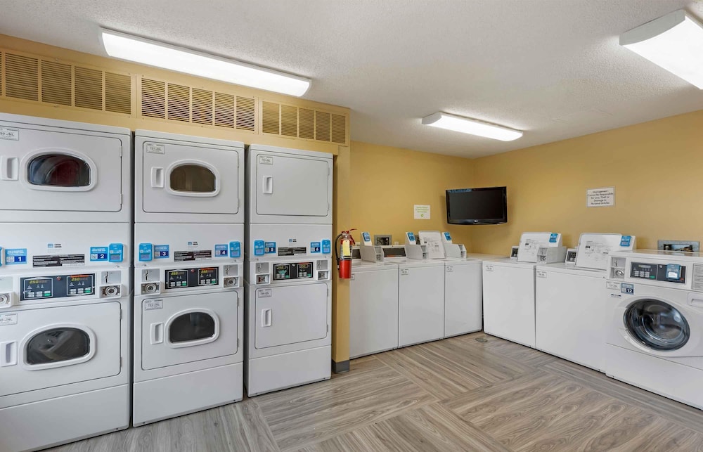 Extended Stay America - St. Louis - Westport - Central 55/62