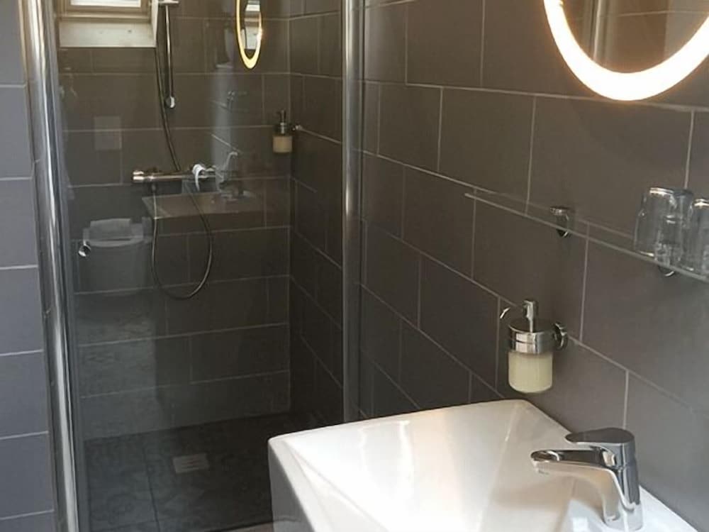 Boutique Hotel B&B Fleurie، بورجيز 46/50