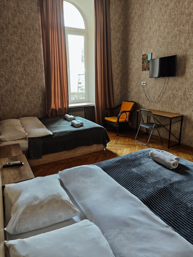 Friendly Hotel 22/50