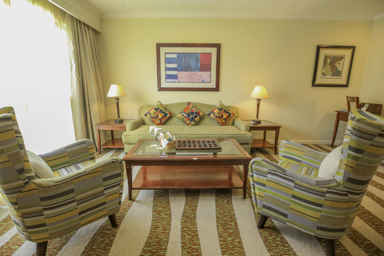 Kigali Serena 38/60