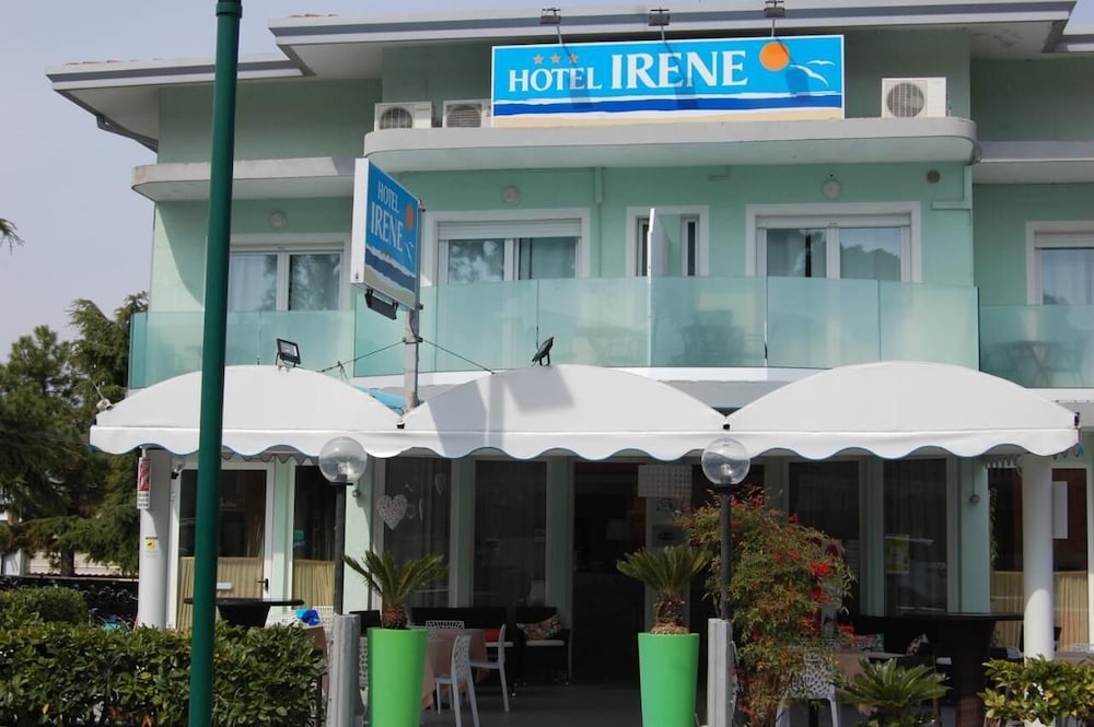 Hotel Irene 3/50