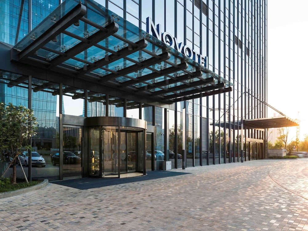 Novotel Ningbo East 68/76