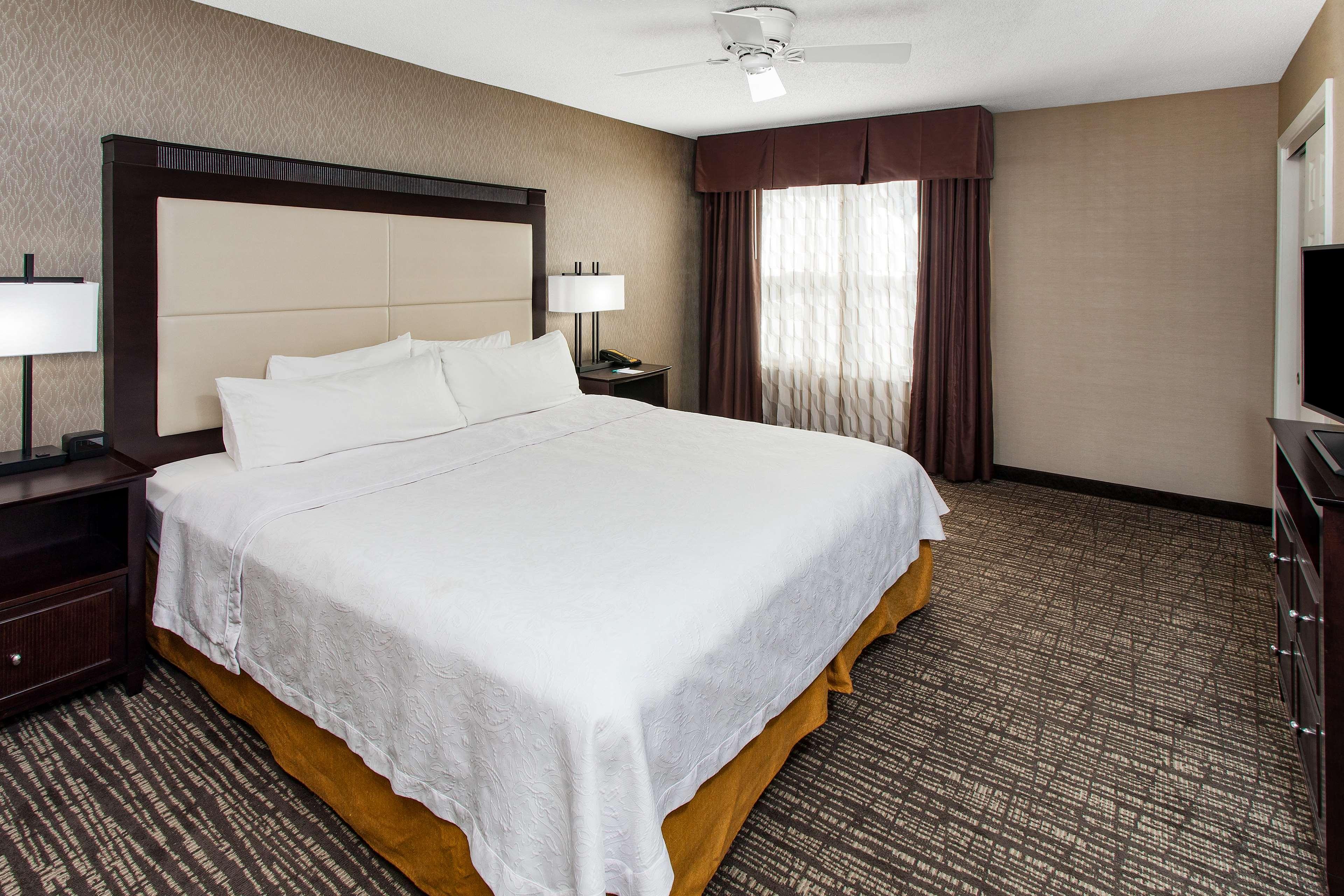 2 BEDROOMS, SUITE, 2 DOUBLE BEDS, KING BED, 2 BATHROOMS