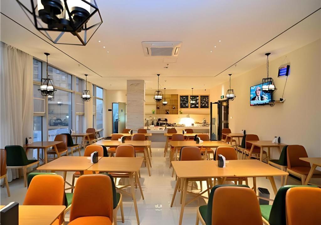 City Comfort Inn Kunming Nanping Wuyi Road Metro Station 39/44