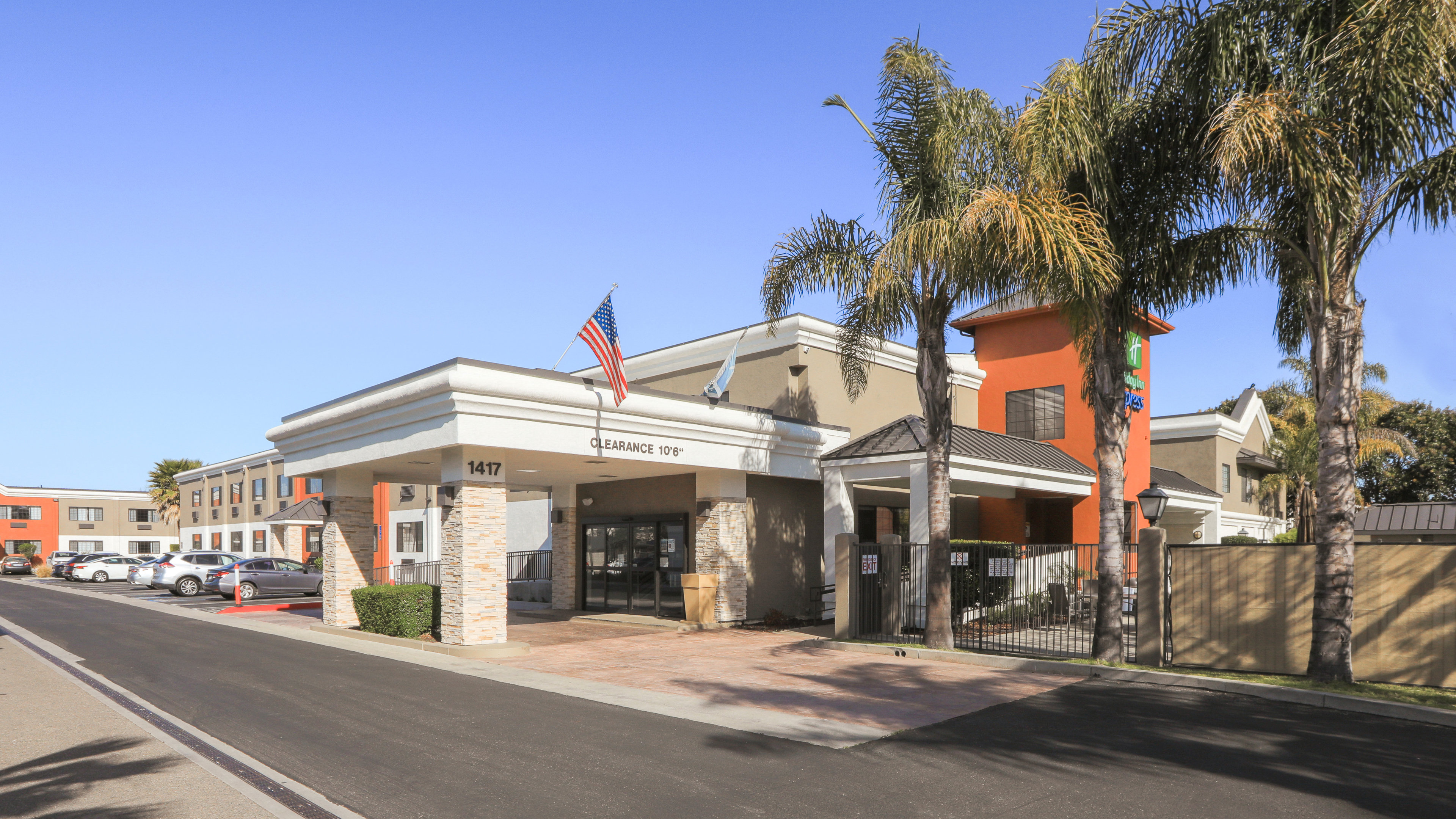 Holiday Inn Express Lompoc 32/32