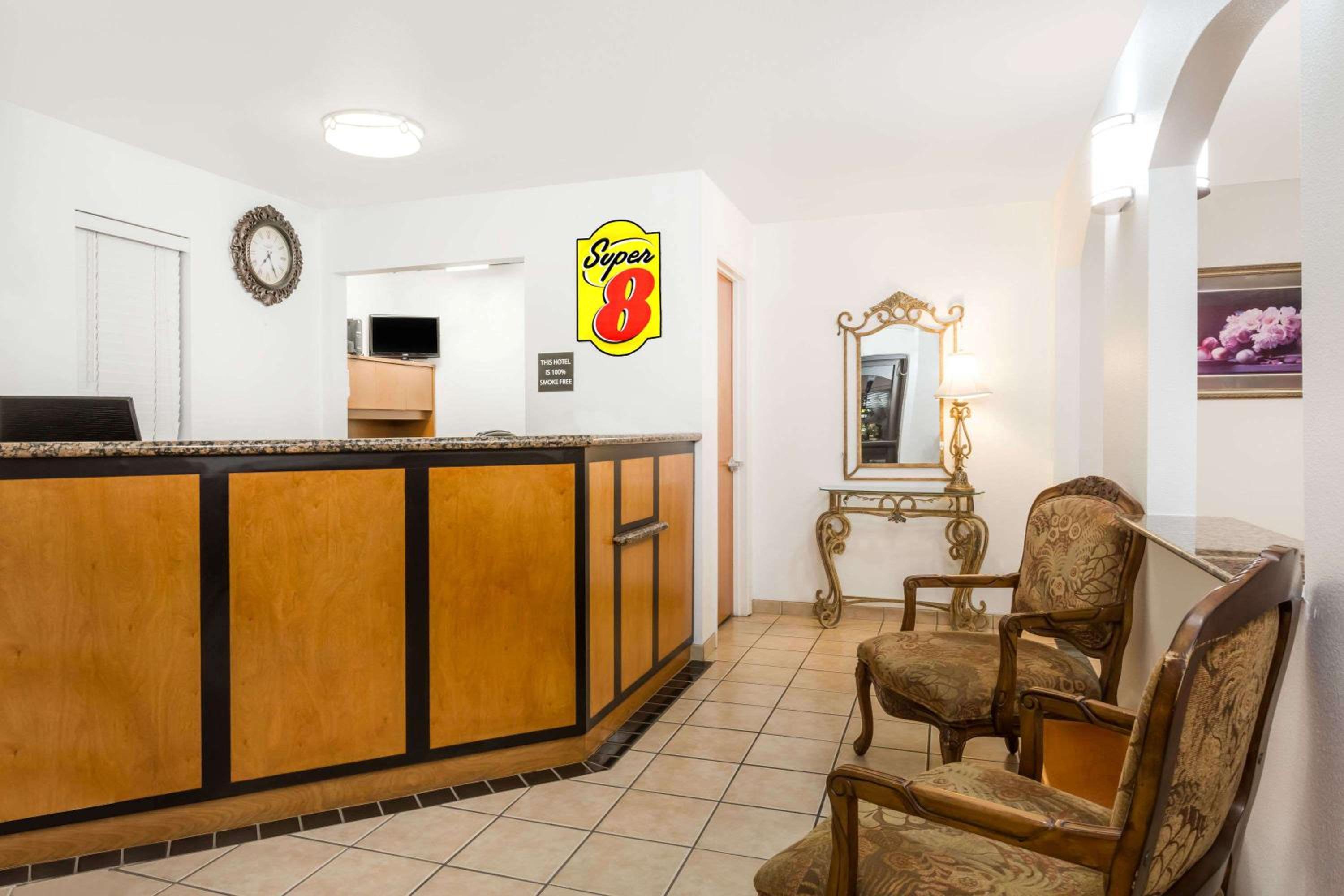 Lobby at Super 8 by Wyndham Cloverdale Wine Country, CLOVERDALE - CA