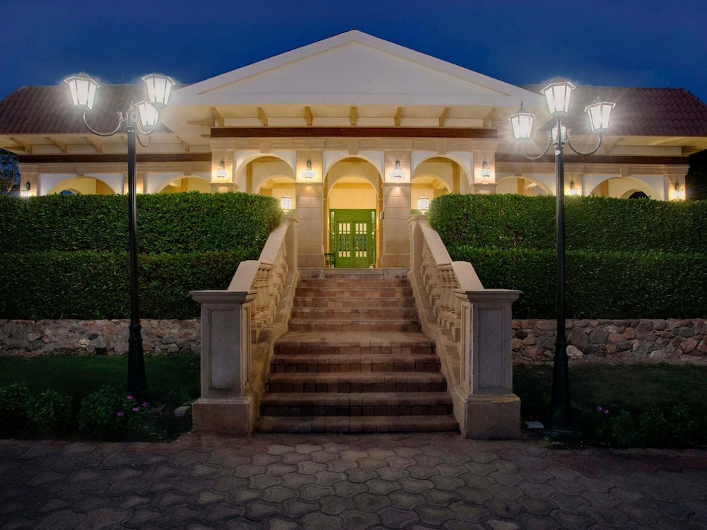 Movenpick Taba 7/76