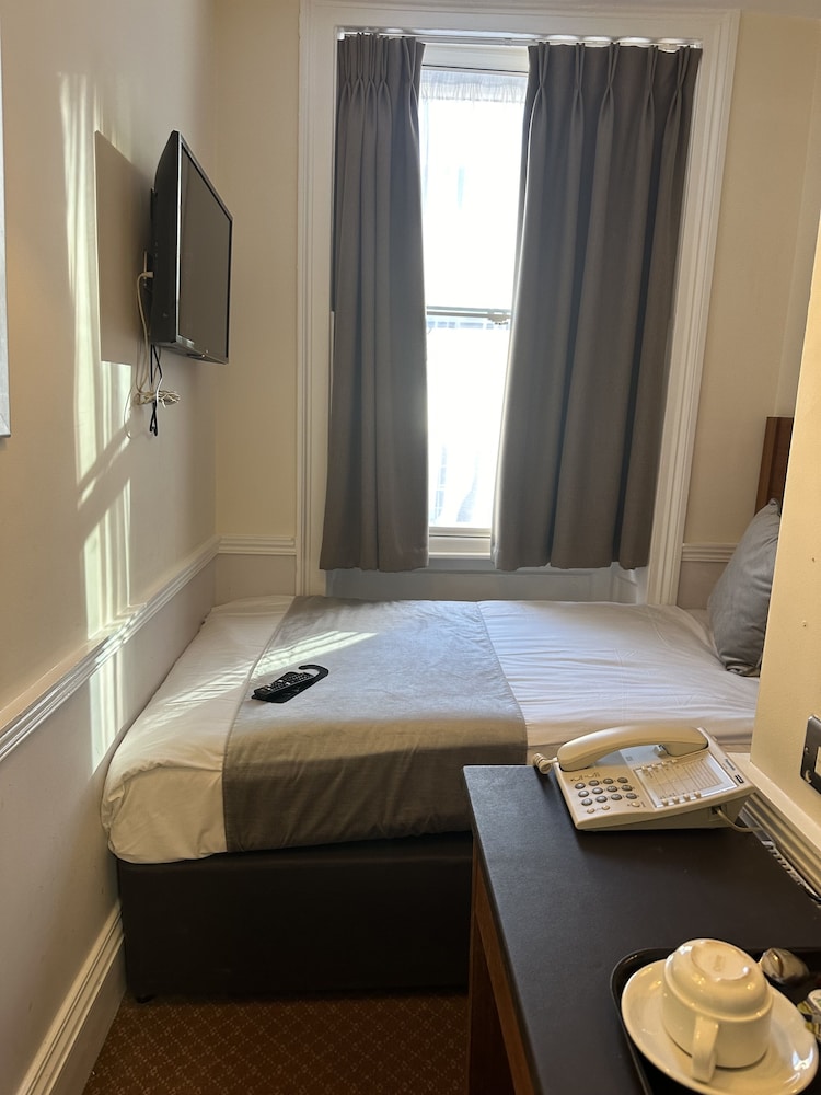 Hotel Cavendish 11/32