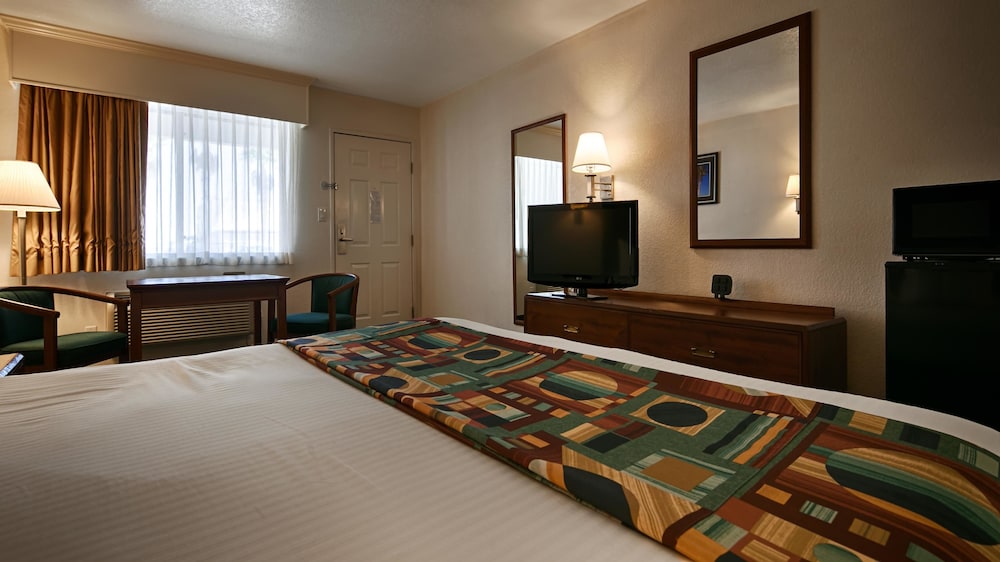 Best Western Colorado River Inn 17/36