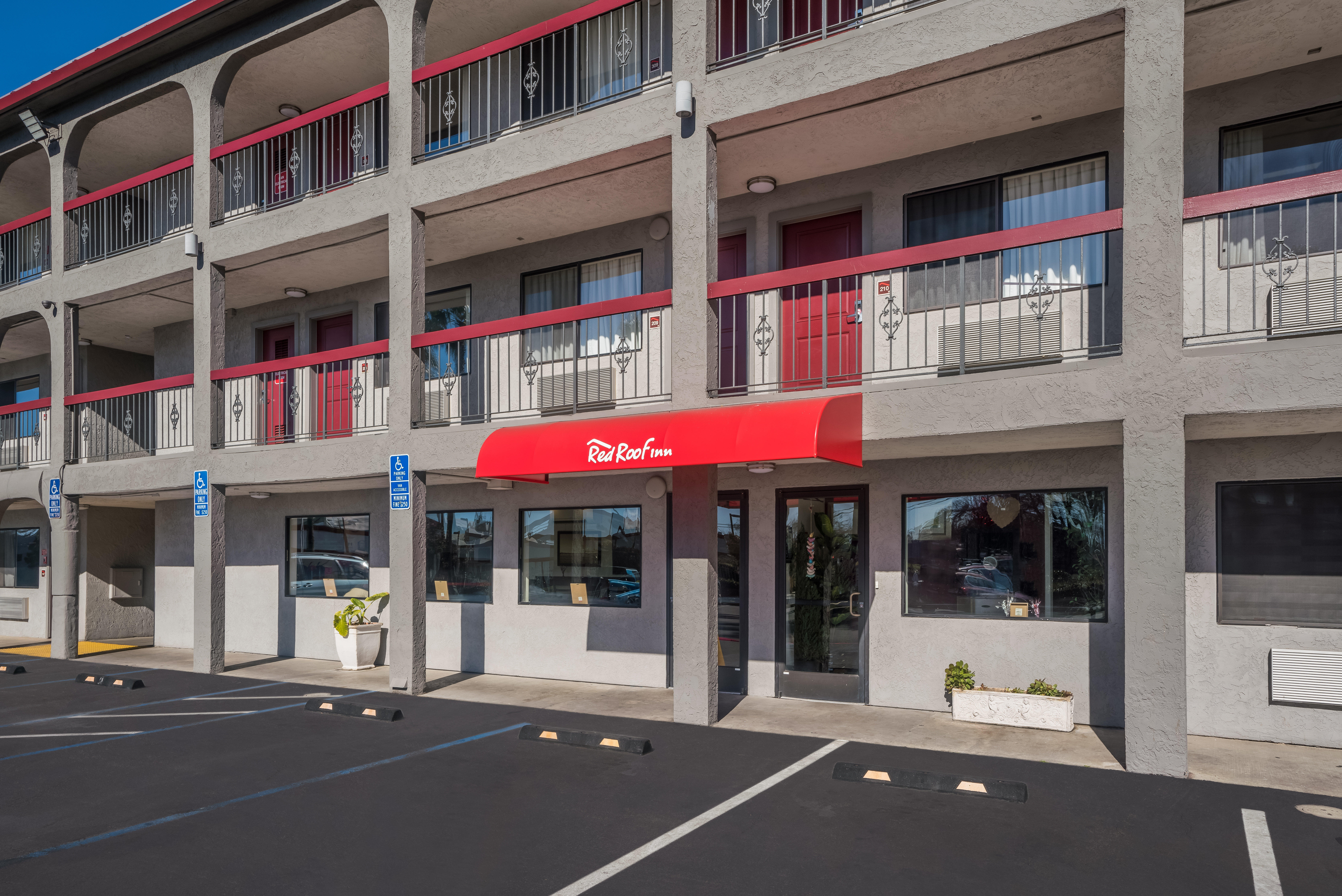 Red Roof Inn Stockton 6/33