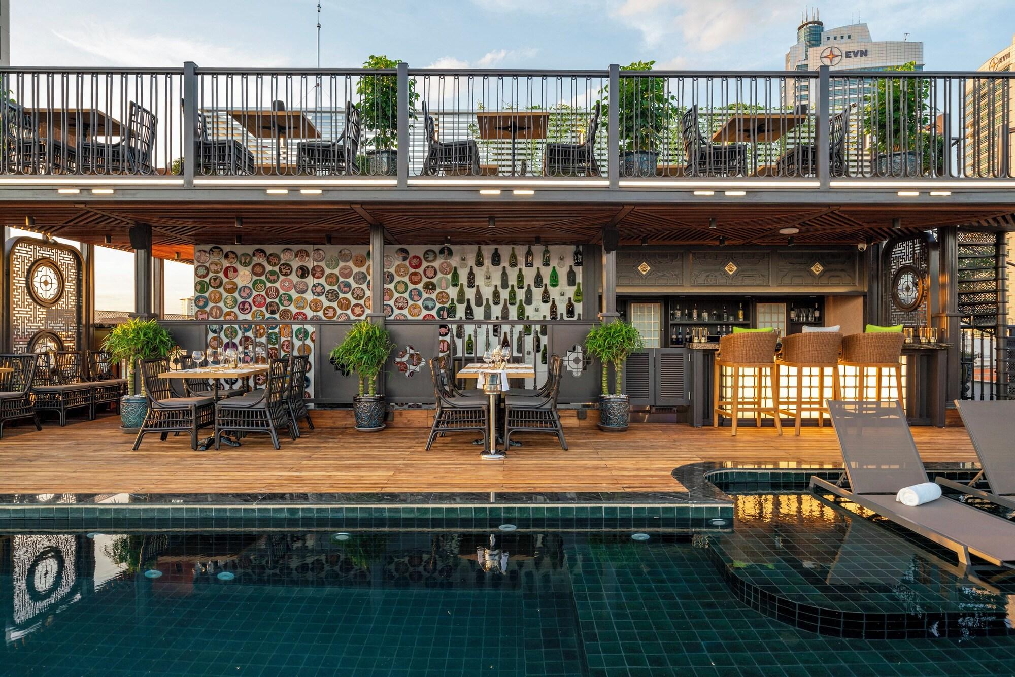 Tonkin Luxury Boutique Hotel & Spa 6/90