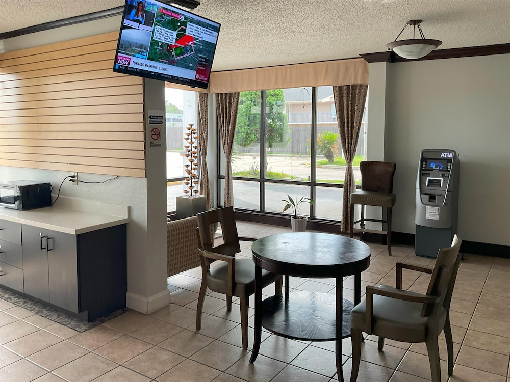Hotel Baton Rouge Mid City 34/55