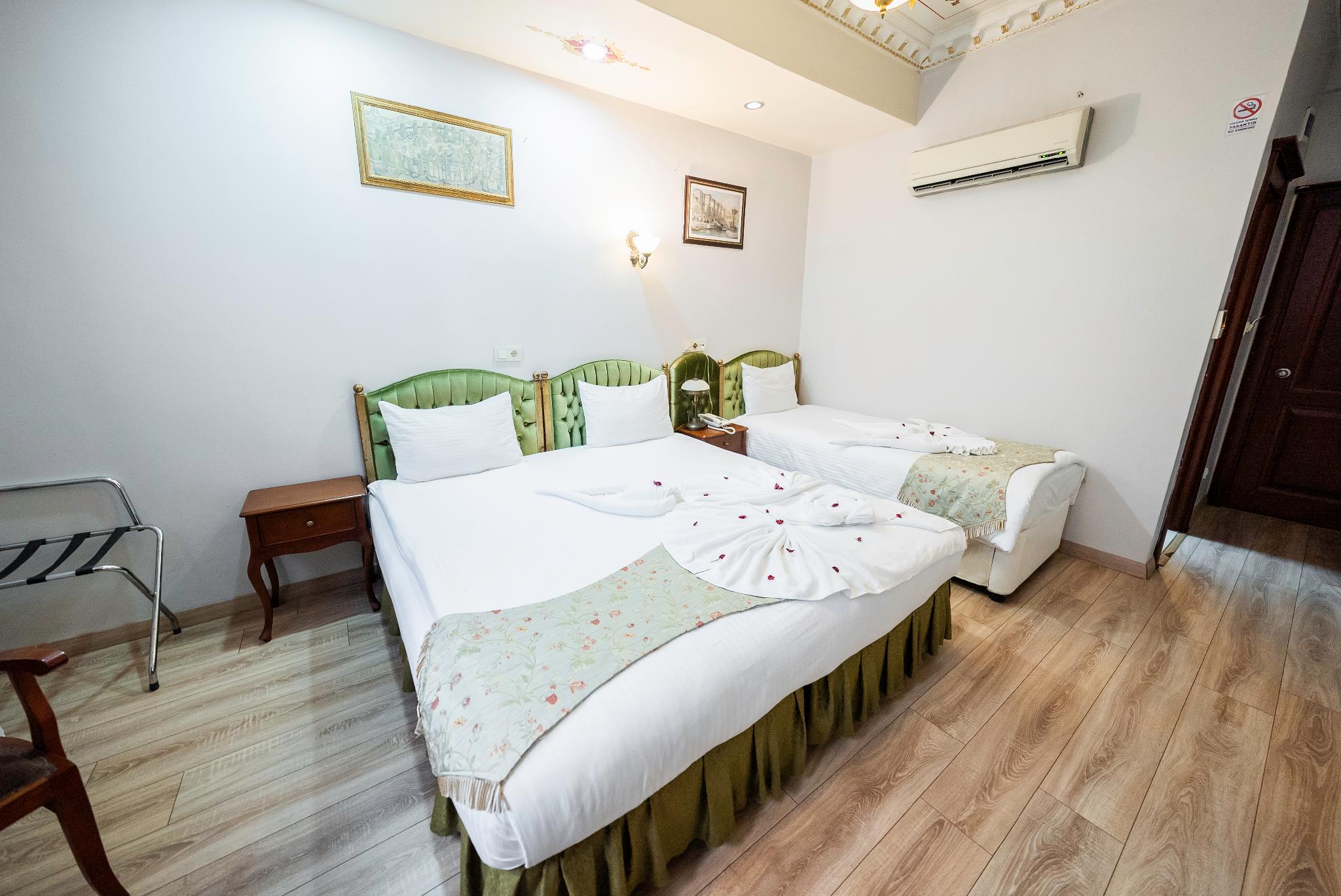 Economy, Triple, 4 Beds
