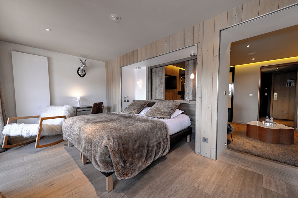 Hôtel Tsanteleina 15/50