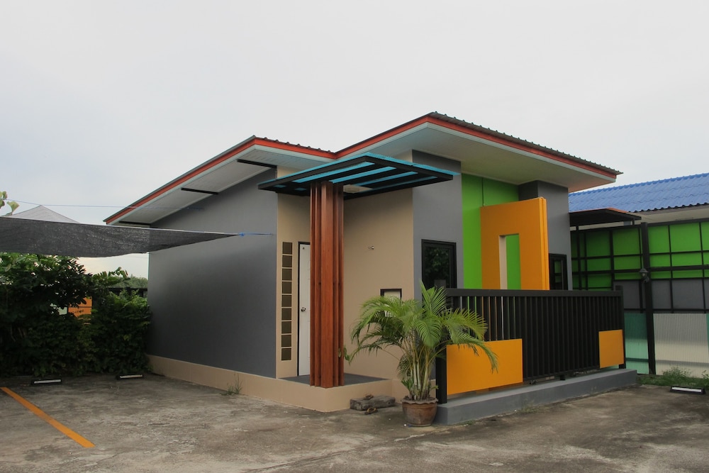 Jirapa Modern Resort 2/21