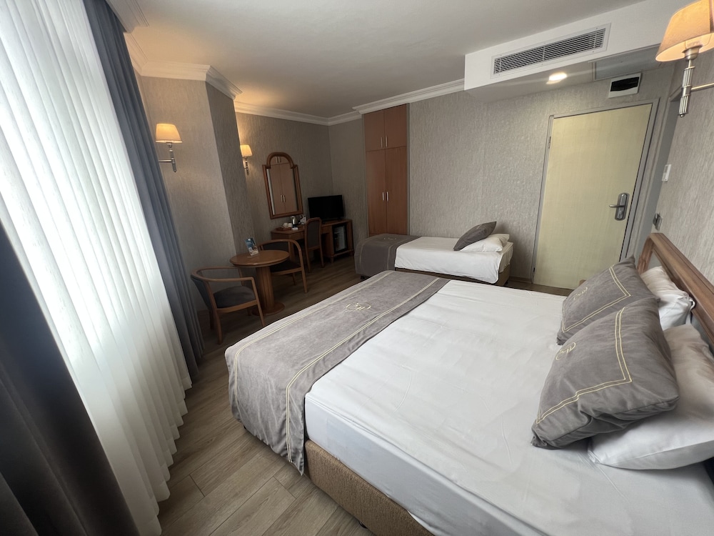 DELUXE, SEA VIEW