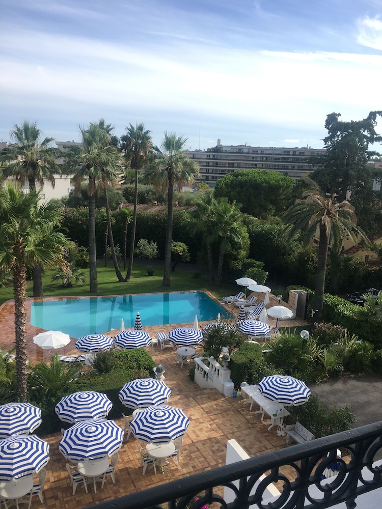 Hôtel Des Mimosas 37/47
