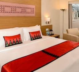 Privilege, Suite, Garden View, Balcony
