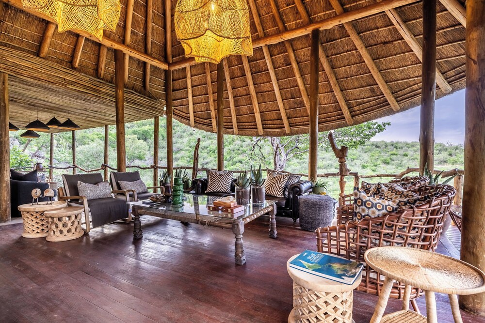 Buffalo Ridge Safari Lodge 21/50