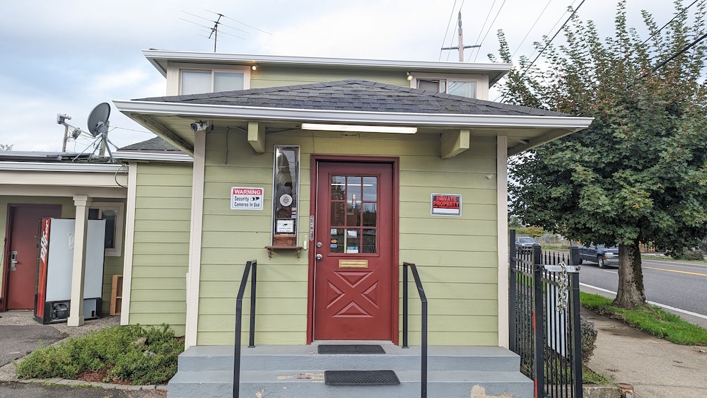 Portland Value Inn 1/25