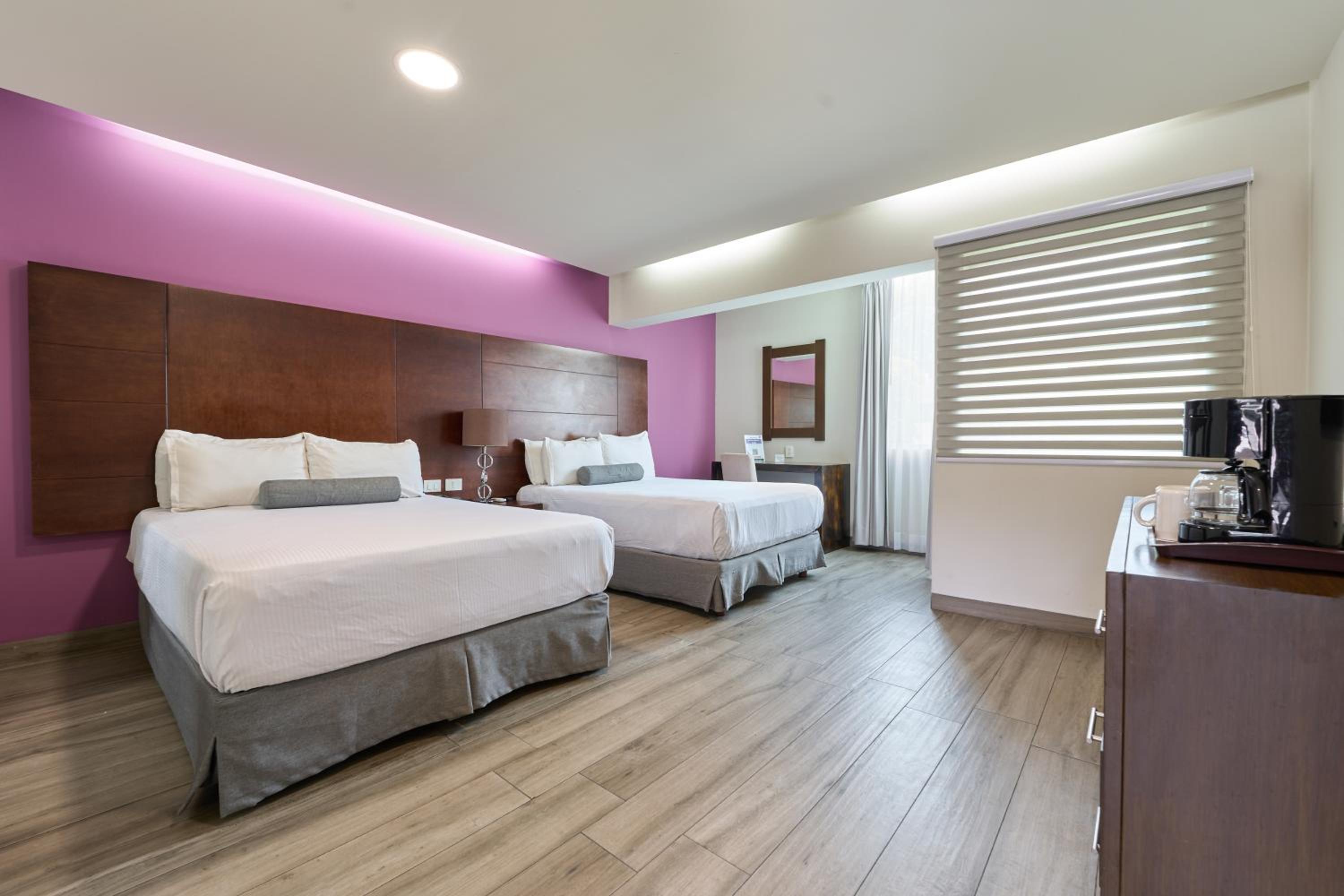 غرفة ديلوكس بسرير مزدوج، Hotel Estancia Business Class 4/10