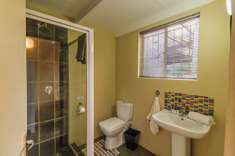 Pumleni Guesthouse 49/50