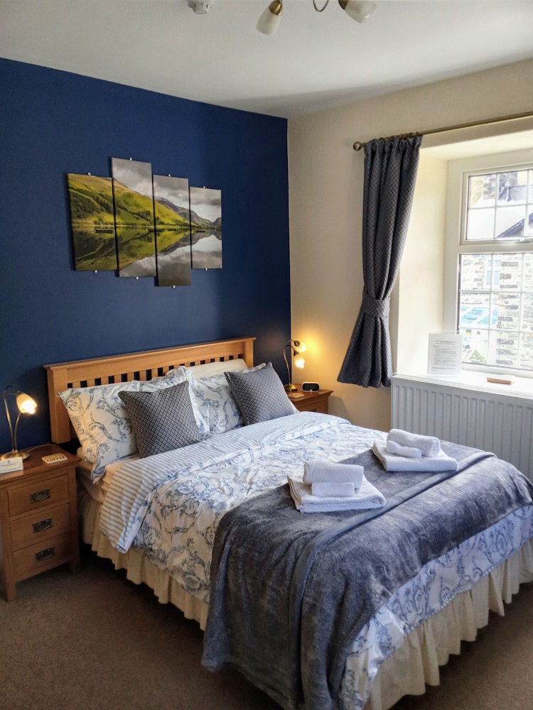 Oakfield House Bed and Breakfast 8/44