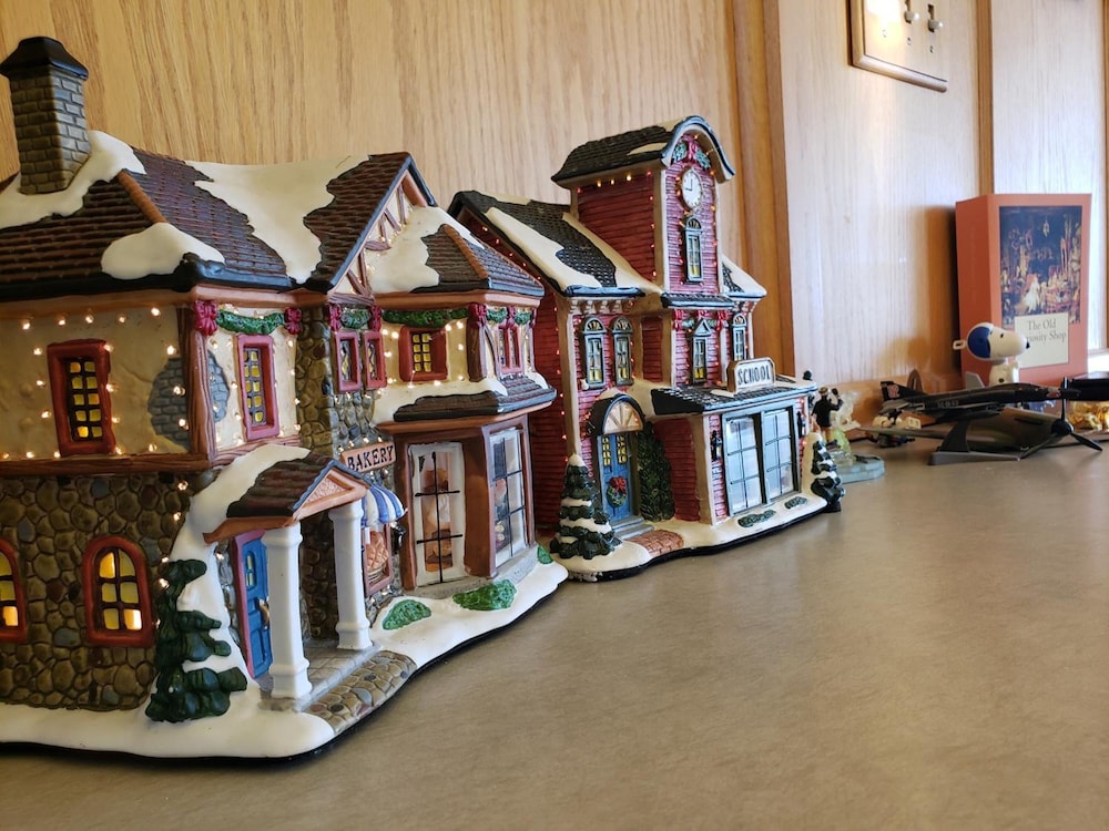 Swift Current Thriftlodge 6/61