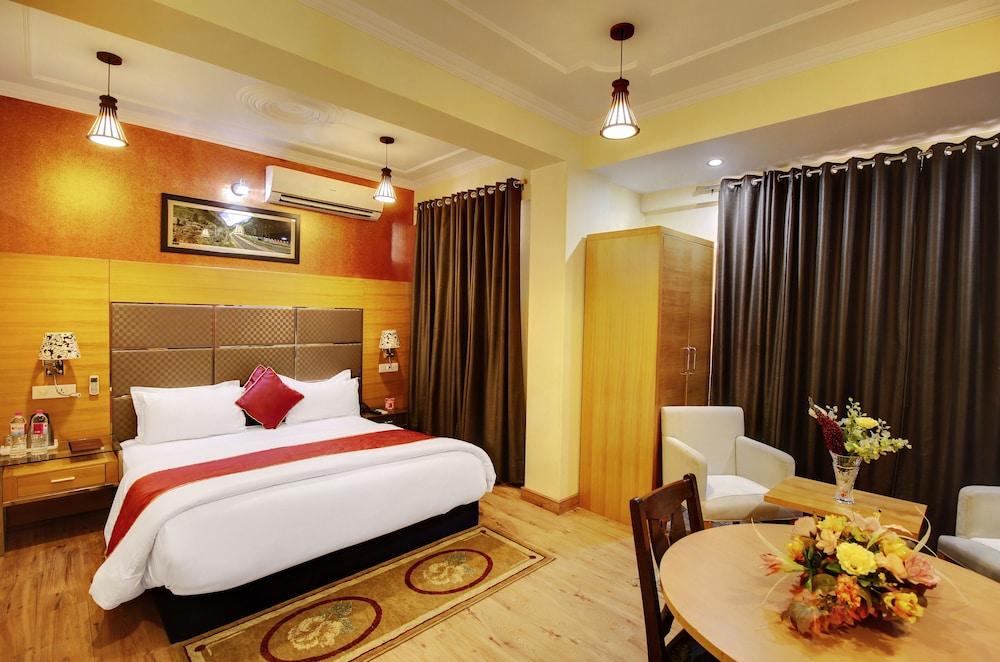 HOTEL THE GRAND MAMTA 9/23