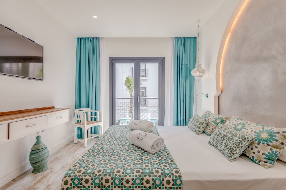 Hotel & Spa La Residencia Puerto 24/73